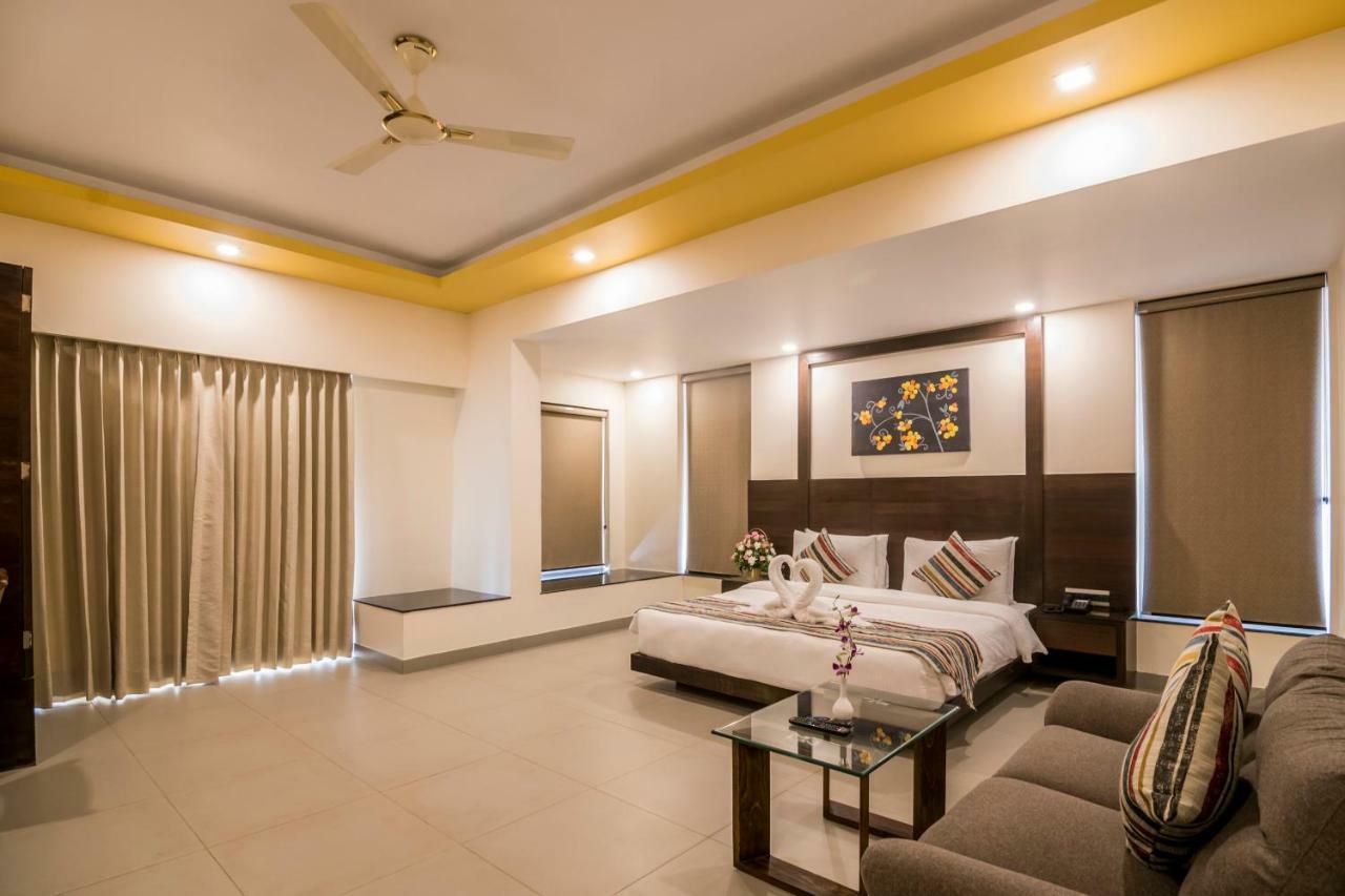 Regenta Central North Goa, Arpora Exteriér fotografie